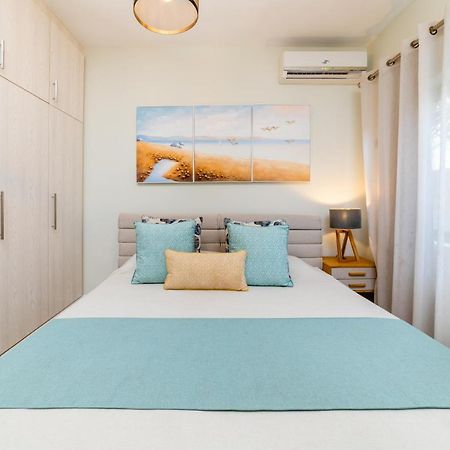 Beachcove Apt No 1 Pereybere Beach Eksteriør billede